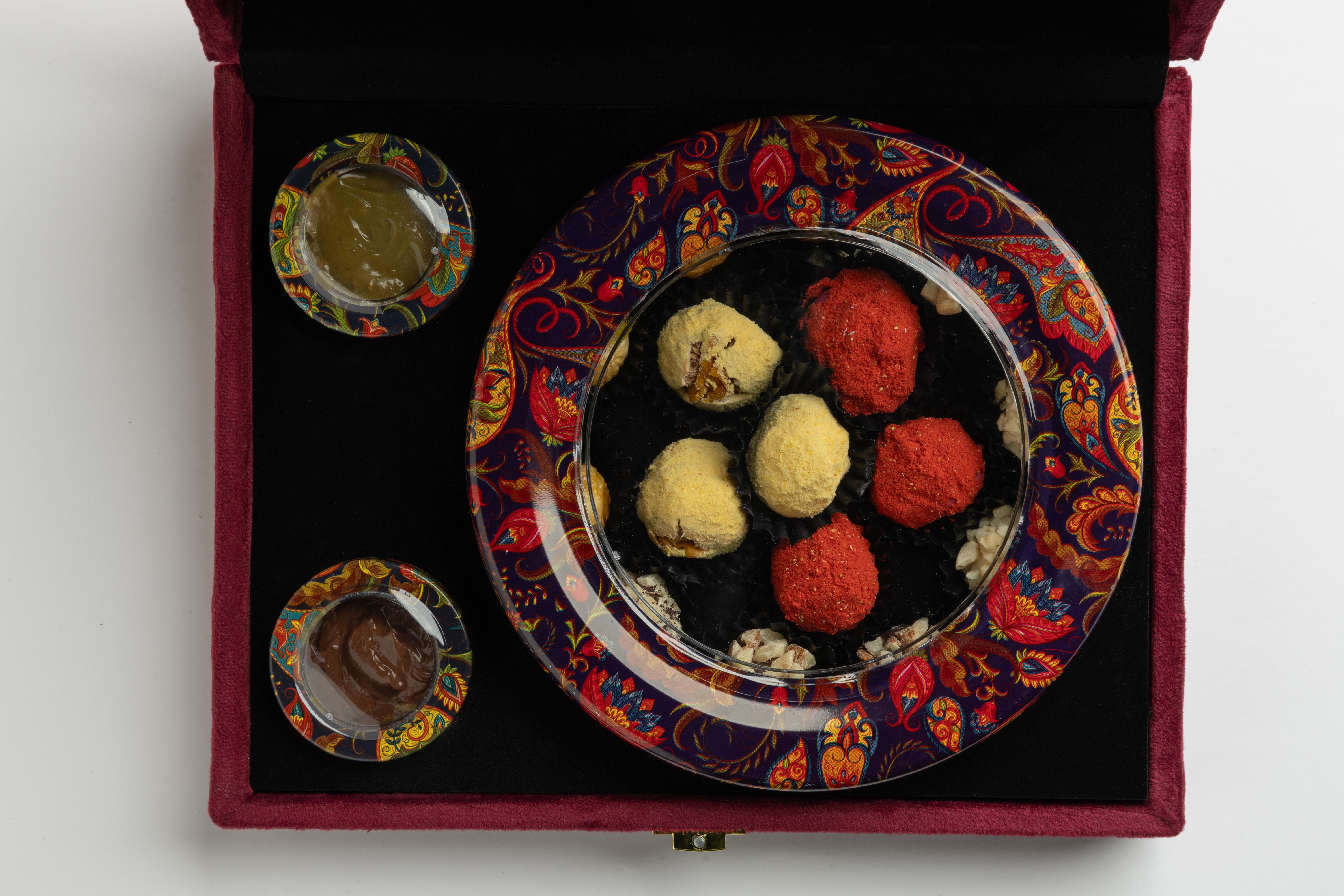 Red Velvet Gift Box Secondary image