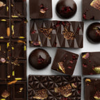 ChoFig Noir 70% — closeup of dark chocolate and fig bar
