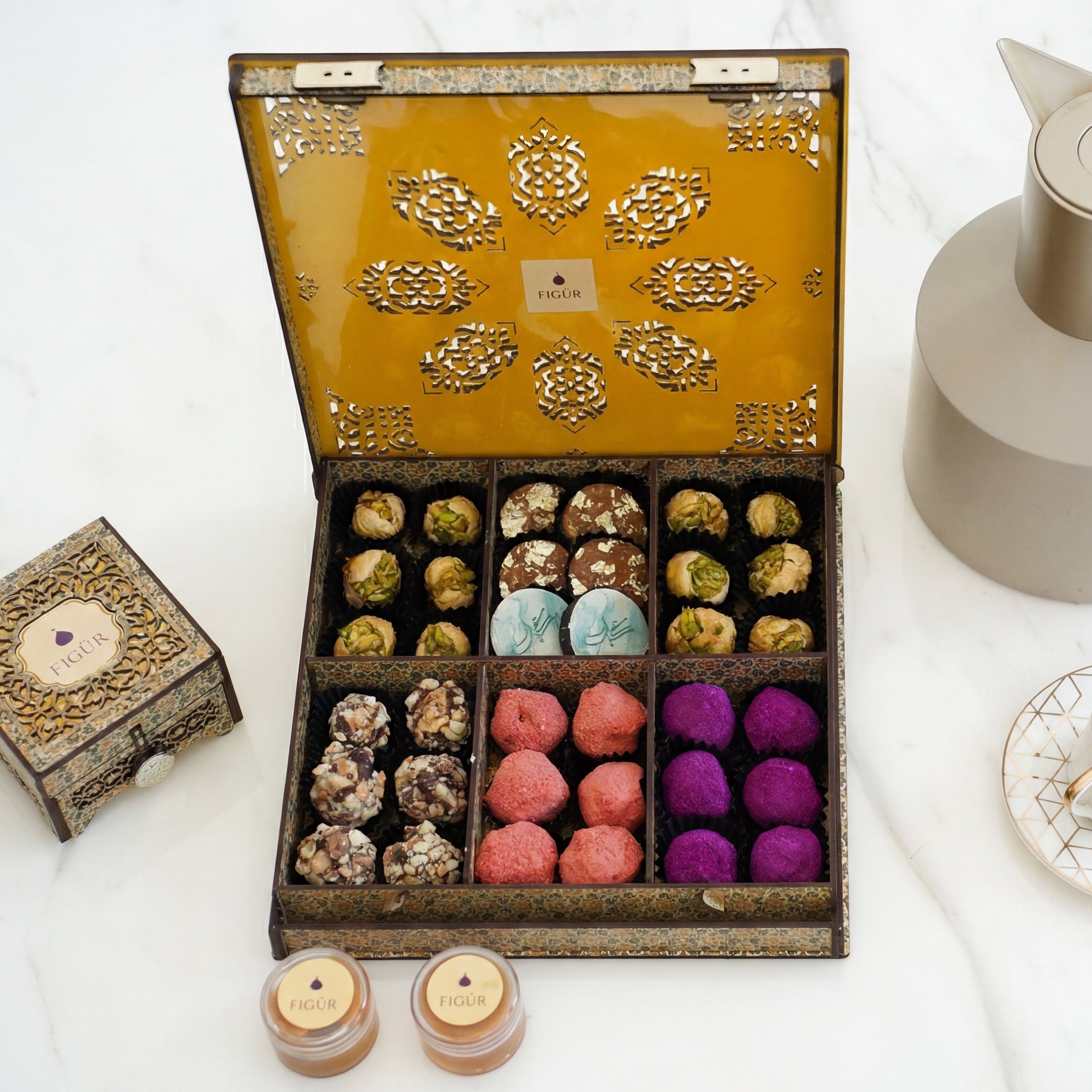 Yellow Heritage Box Main image